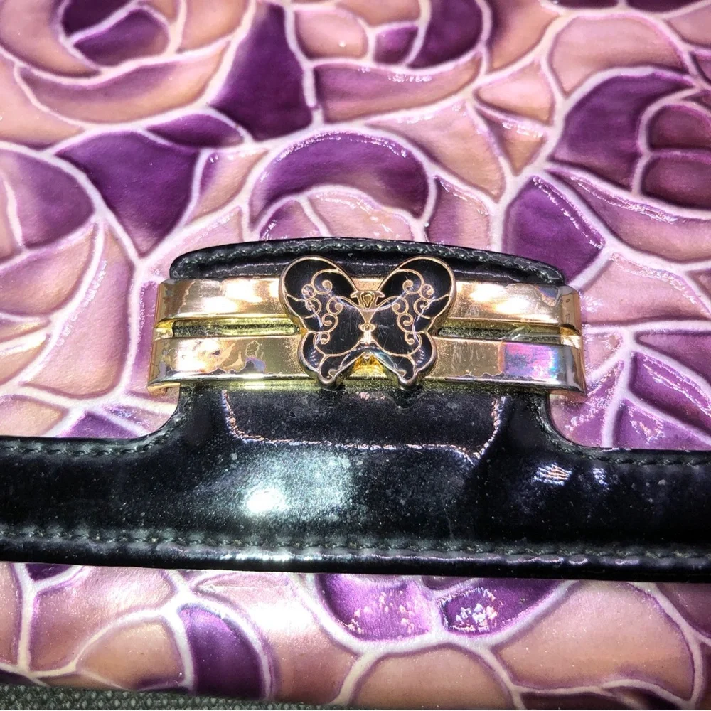 Anna Sui Dolce purple embossed kiss lock wallet